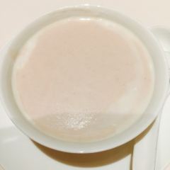 ZI YAT HEEN User Photo