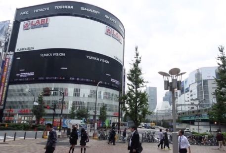 ヤマダデンキ LABI新宿西口館