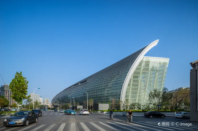 恆隆廣場