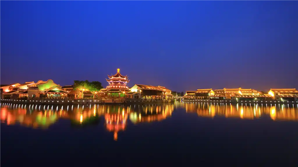 Hotels near Ancient Canal Night Cruise