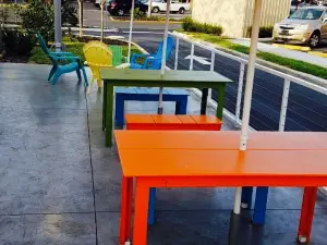 Twistee Treat Largo