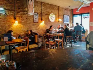 Pequod's Pizza