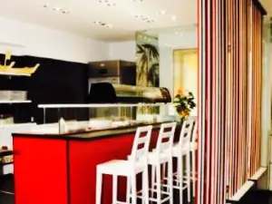 Samo' Sushi House