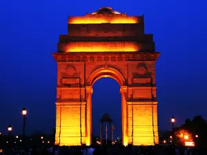 Popular Night Attractions in Delhi