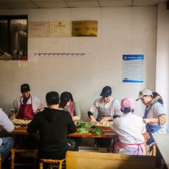 AUNTEL WANG WEN CHANG YOU ZAN ZI User Photo