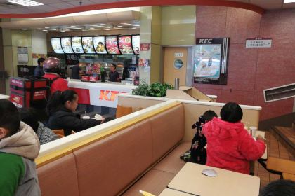 肯德基（蘭陵店）