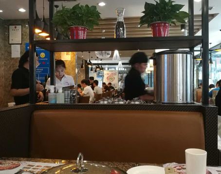 黄记煌三汁焖锅(保百购物广场店)