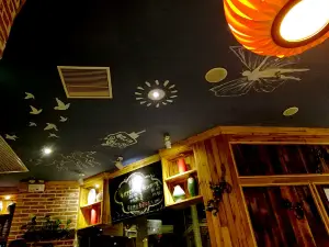 西湖人家嗯啦东南亚餐厅(盐城宝龙广场店)