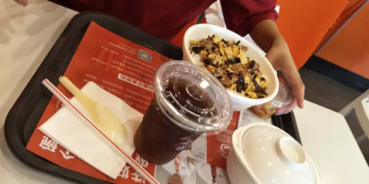 哈少粵派快餐連鎖(全豐店)