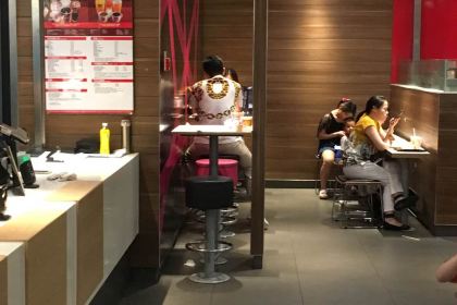 麦当劳(人民路万达店)