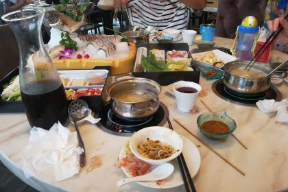 阳光码头海鲜豆捞(海盐店)