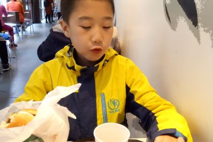 麦当劳(五一路新世界店)