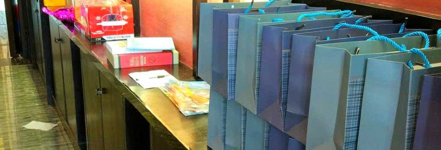 MEI ZHOU DONG PO JIU LOU HUANG GANG ZHONG CAN DIAN