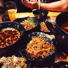 尹小吖·吃货聚集地 User Photo