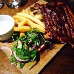 The Attic Bar & Restaurant 여행 사진