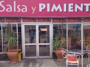 Salsa & Pimienta