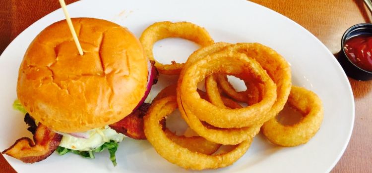 Green Mill Restaurant & Bar