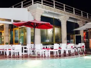 Restaurant Monaco Bay