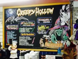 Creepy Hollow Cafe Restaurant