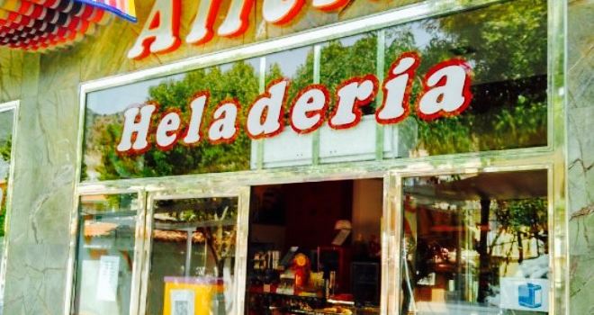 Heladeria Pasteleria Alicia