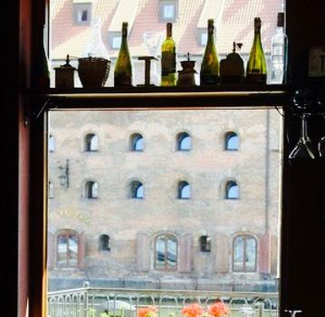 Vino & Panino