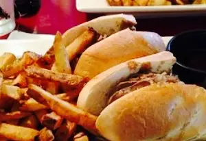5 Olde Tavern & Grille