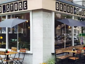 Brood Store
