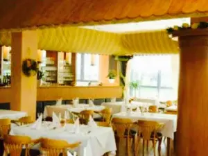La Kusine Restaurant