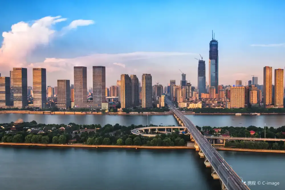 Hotels near Juzizhou Bridge