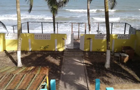 擴克羅比特海灘小屋