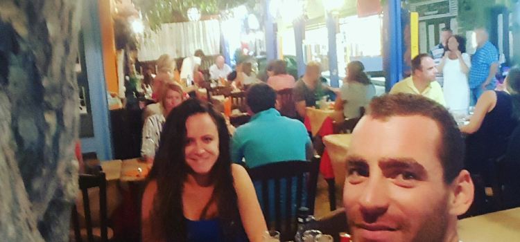 Thomas Taverna Restaurant