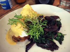 Fifteen Pounds Cafe