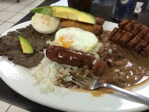 La Carreta Bakery