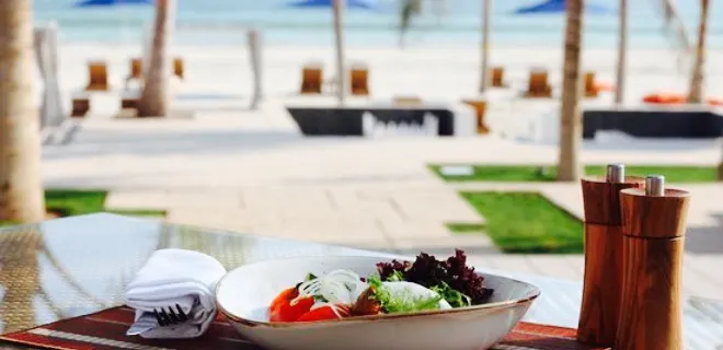 Al Mina Restaurant & Bar at Al Baleed Resort by Anantara