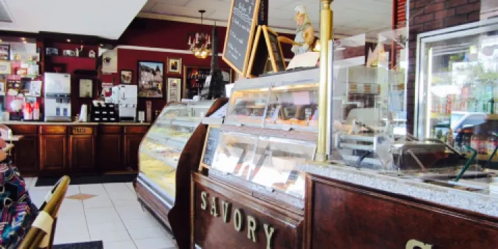 Cafe de Paris Bakery