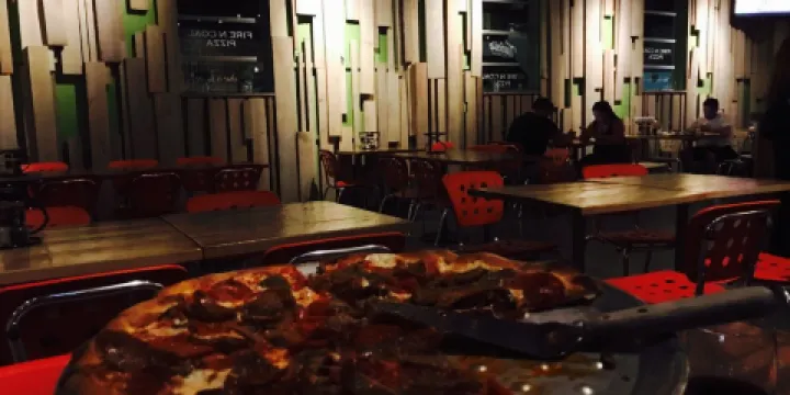 Tucci's Fire N Coal Pizza