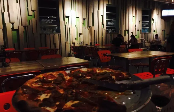 Tucci's Fire N Coal Pizza