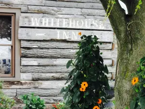 Whitehouse Inn