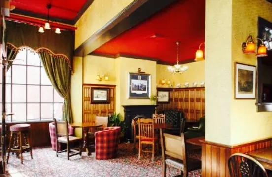 Bulls Head Public House