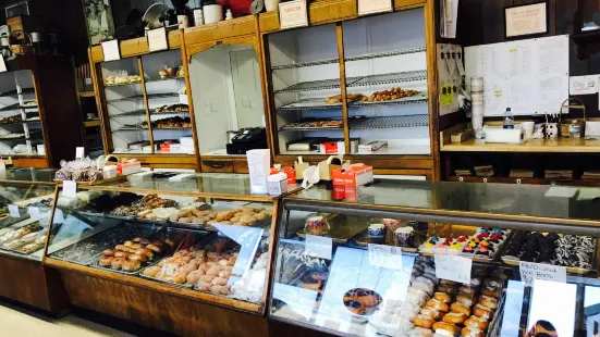 Chester's Pastry Pantry Bakery