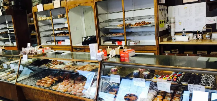 Chester's Pastry Pantry Bakery