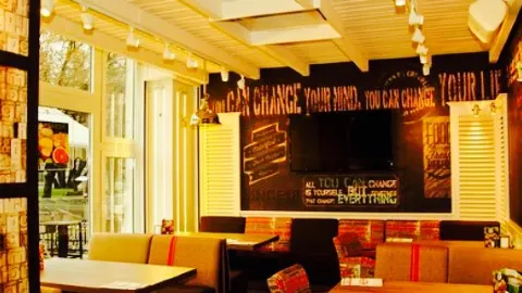 Happy Bar & Grill in Ruse