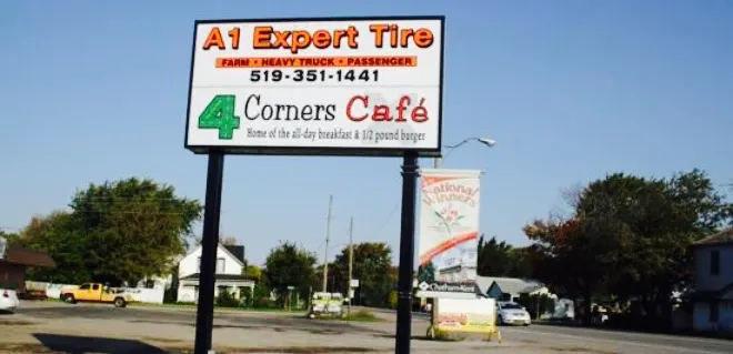 4 Corners Cafe'