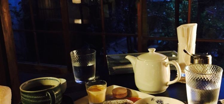 Confectionery and Coffee Saku