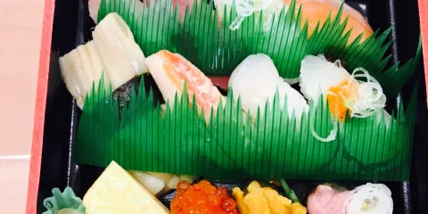 Heirokuzushi Shiroishi