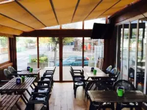 Doblo's Bar
