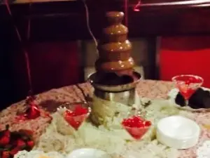 Felicia's Restaurant & Lounge