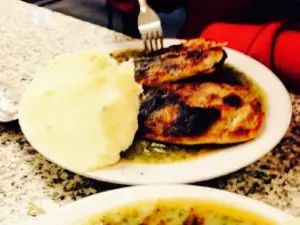Robins Pie And Mash