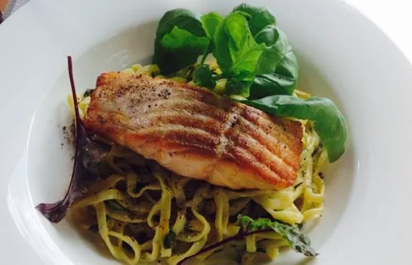 Piano Restaurant & Pub