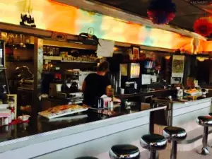 Chris' Chuck Wagon Diner